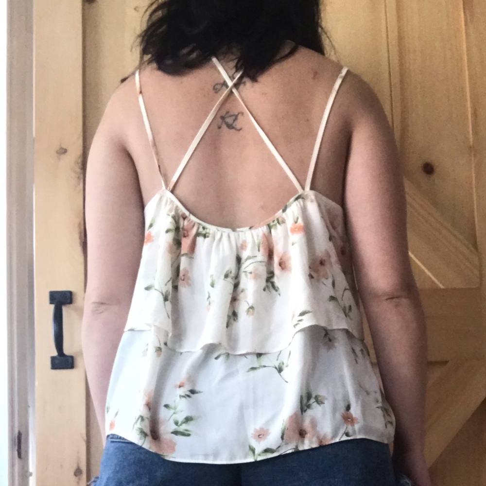 Strappy tank - Picture 2 of 2